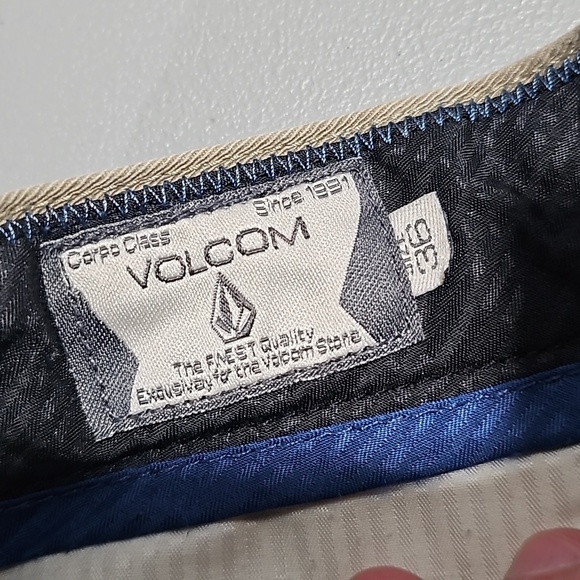 Volcom tan 36" waist shorts - Picture 6 of 7